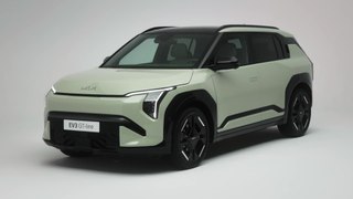 Kia EV3 ‘GT-Line’ Design Preview in Aventurine Green