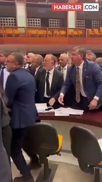 TBMM'de kayyum gerginliği! AK Partili Osman Gökçek, DEM Partili Şenyaşar'a tekme attı