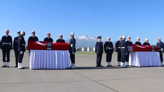 Kayseri’de düşen eğitim uçağında şehit olan Hava Pilot Albay Uğur Yıldız ve Albay Gökhan Özen için tören