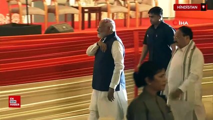 Hindistan'da yapılan genel seçimleri Ulusal Demokratik İttifakı kazandı