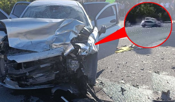 Hafif ticari araç ile otomobil çarpıştı: 1 ölü, 5 yaralı