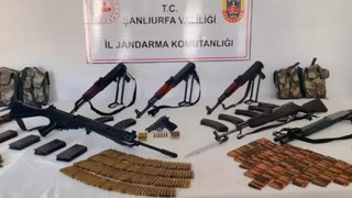 Şanlıurfa’da jandarma tarafından düzenlenen operasyonda duvarların arasında ve samanların altında 8 silah bulundu