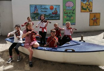 Watch school pupils perform amazing cover of Taylor Swift song