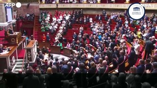Francia, in Parlamento sventola di nuovo una bandiera palestinese