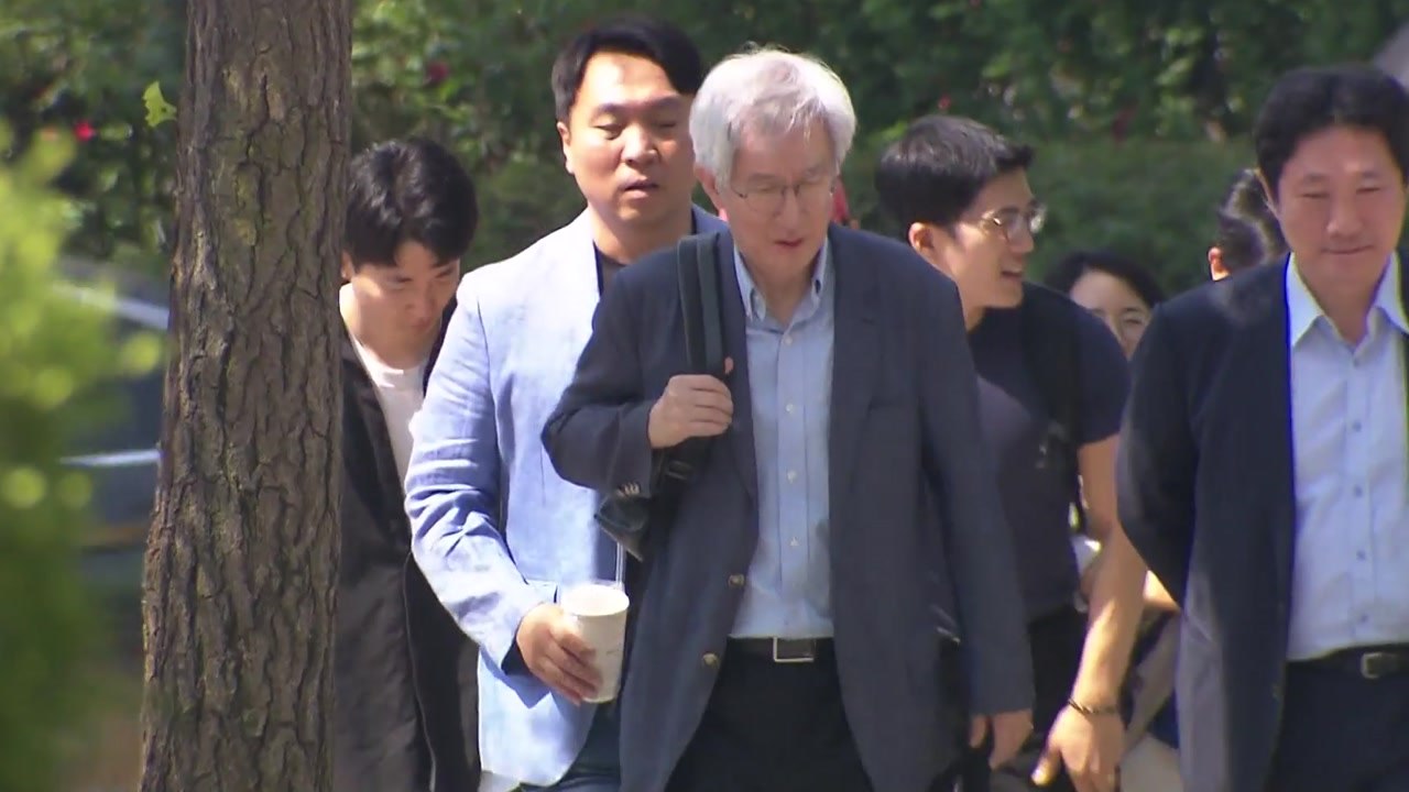 '尹 명예훼손 혐의' 뉴스타파 대표 검찰 소환..."보복수사" / YTN