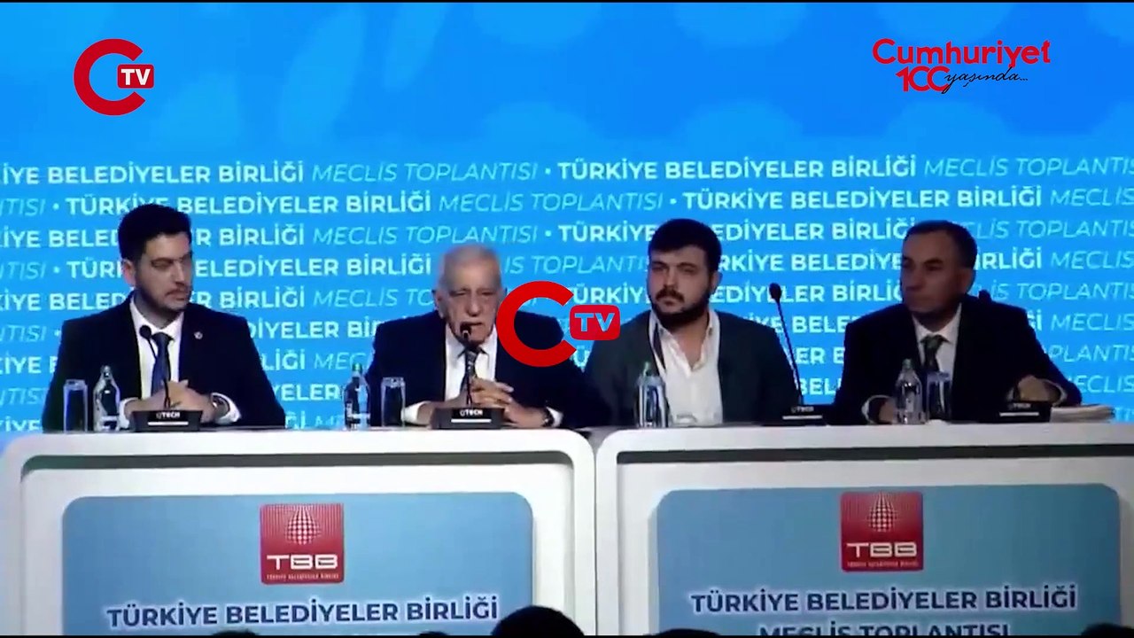 Türkiye Belediyeler Birliği toplantısında, Ahmet Türk ile AKP'li ve MHP'li belediyeler arasında 'kayyum' gerginliği