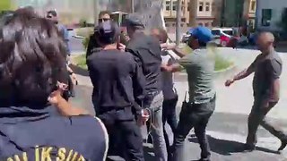 Belediye Başkanı’nın tutuklanmasının ardından Hakkari karıştı! Polis milletvekilini itti
