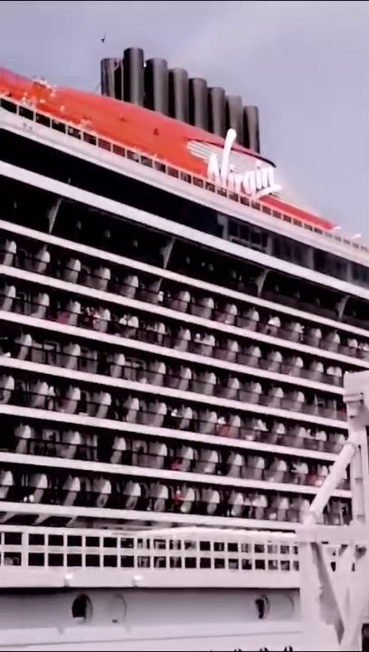 Dubai cruise