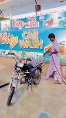 Khizer umer ki gari ka nuksan hota hota bacha