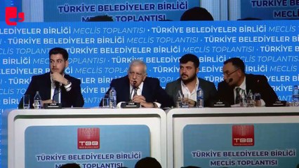 Ahmet Türk'ün dili sürçtü, salon gülüştü: Trabzon Belediyesi Eşbaşkanı...