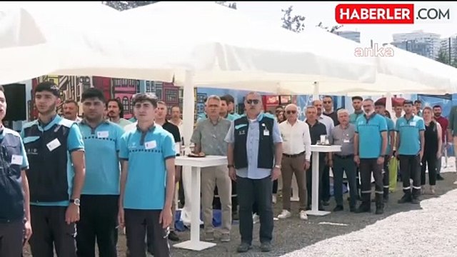 İGDAŞ Altın Bilezik Eğitim ve İstihdam Programı Mezunlarını Verdi