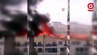 Ankara'da hareketli dakikalar! Korkutan çatı yangını