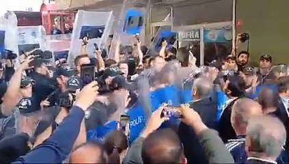 Hakkari Belediye Başkanı Akış'a 19 yıl hapis cezası verildi: Karar sonrası Hakkari'de sokaklar karıştı!