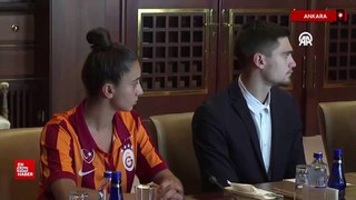 Cumhurbaşkanı Erdoğan, Galatasaraylı yöneticileri kabul etti