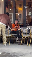 Une Note Touchante pour des Inconnus 💌