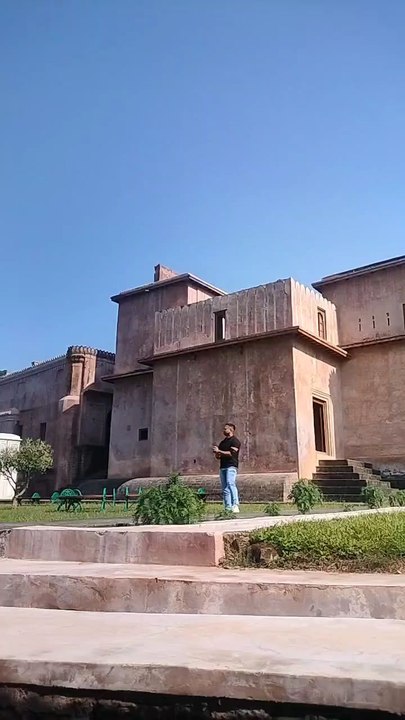 Sheesh Mahal...Ramnagar.