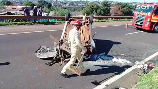 Mulher de 53 anos ferida em capotamento na PRc-467 em Cascavel