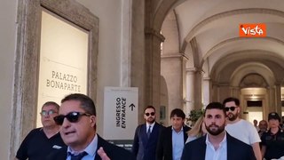 Antonio Conte nuovo allenatore del Napoli, l'uscita da Palazzo Bonaparte dopo la firma del contratto