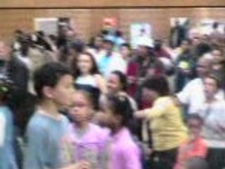 initiation salsa  mike journee outre mer  avril 2008