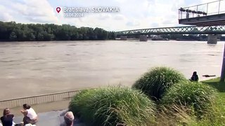 Slovakian capital prepares for worst as Danube water level rises