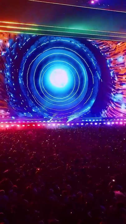 Universo. Astrix & Rising Dust
