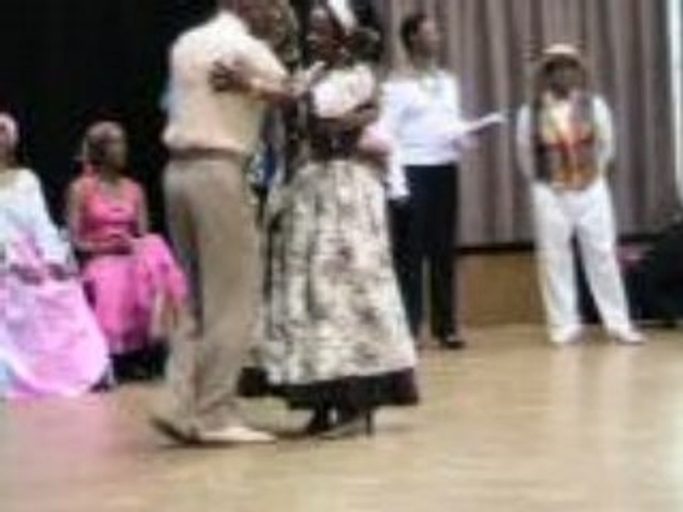 danse de saloncreole journee poutre er avril08