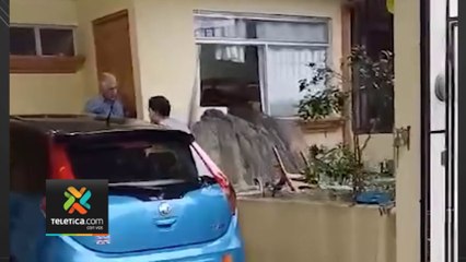 tn7-Joven-quebró-ventana-para-rescatar-a-su-padre-adulto-mayor-atrapado-en-inundación-050624