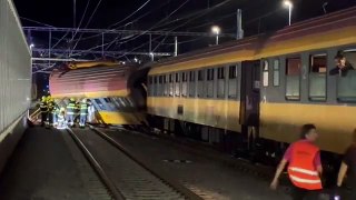 Sobe para 4 o número de mortos em colisão ferroviária na República Checa