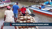 Intip Proses Produksi Teri Asin di Pulau Pasaran Lampung