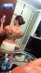 "Girls, let's bring our best attitude to the gym and stay motivated!"