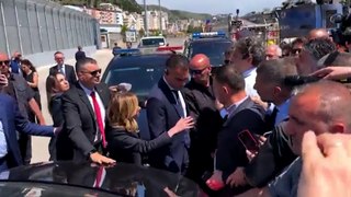 Un parlamentario italiano se enfrenta a Meloni por trasladar a Albania a los inmigrantes ilegales