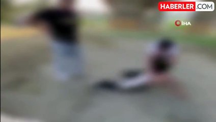 Eşinin yaptıklarına dayanamayıp mahalle gençlerinden yardım istedi! Kaburgalarına kadar kırdılar