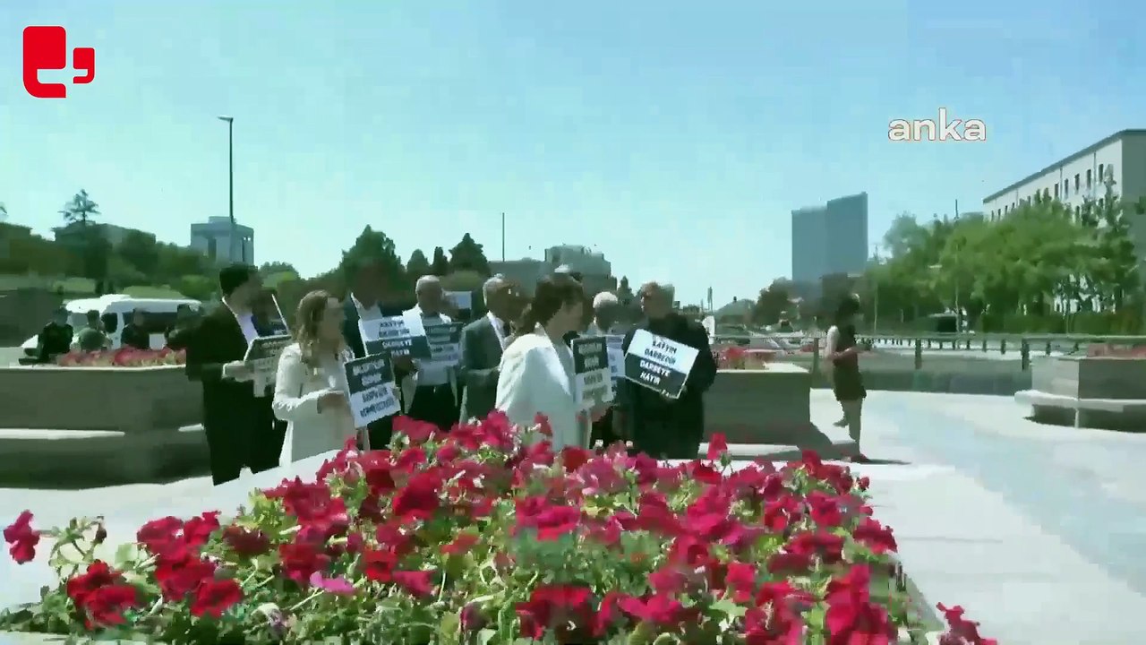 DEM Parti milletvekilleri kayyımlara karşı İçişleri Bakanlığı’na yürüyor: 'Gaspa izin vermeyeceğiz'