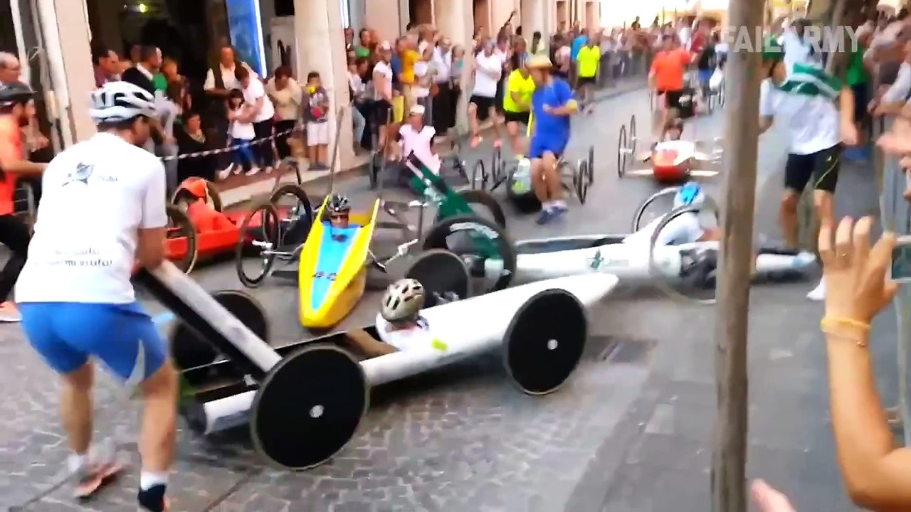 People Being Idiots  Dumb Group Fails_1080p