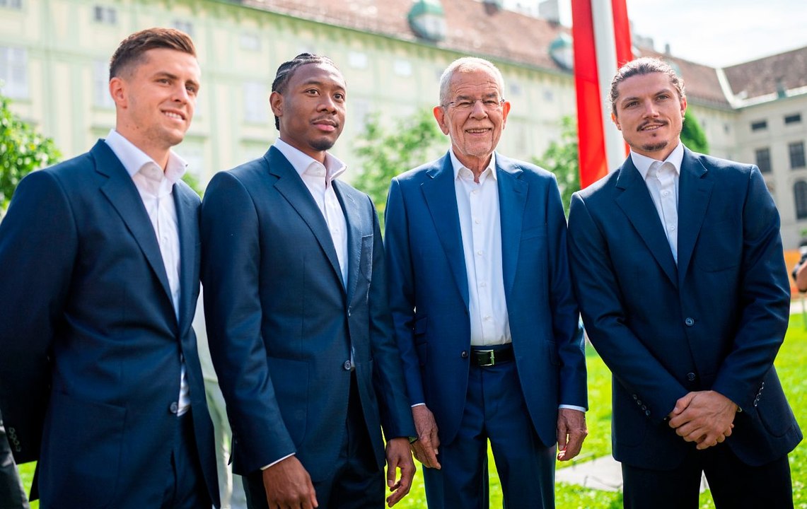 ÖFB-Team von Staatsspitze am Heldenplatz verabschiedet