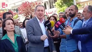 Polis ablukasını aşan DEM Parti ve DBP esnafla buluştu: 'Hakkari'de tam bir darbe yaşanıyor'