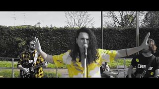 Il cantautore Carne presenta il video del brano 'Limone'