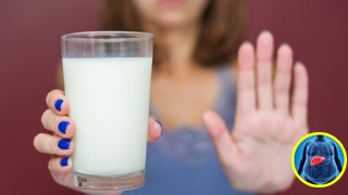 गर्मियों में ठंडा या गर्म दूध, क्या पीना चाहिए | Summer Cold Vs Hot Milk Benefits | Boldsky
