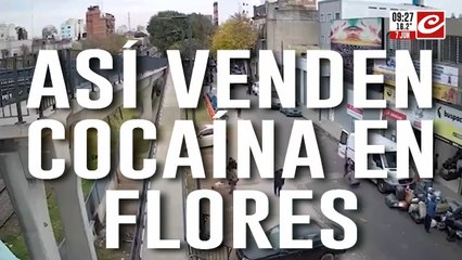 Video muestra cómo se vende droga en pleno barrio de Flores