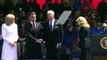 Buzz: Le président des Etats-Unis a-t-il vraiment tenté de s'assoir sur une chaise qui n'existait pas lors de la cérémonie d'hommage à Colleville-sur-Mer ? - VIDEO