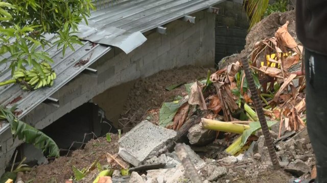 Varias familias afectadas por deslizamiento de tierra en San Miguelito