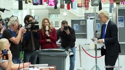 Europee, l'olandese Wilders vota e attacca: "Vogliamo meno migranti"