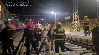 Cuatro muertos y decenas de heridos en colisión de trenes en República Checa