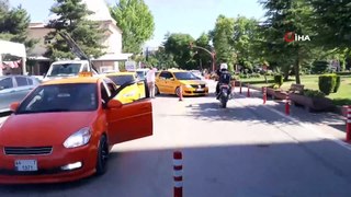 Malatya'da taksiciler eylemde! Belediye önünde tansiyon yükseldi