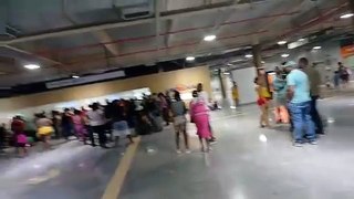 rabalhadores fazem confusão na sede do Sine Bahia