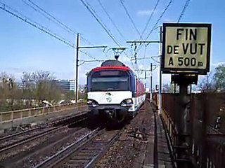 MS61 : Croisement à la gare de Chatou Croissy sur la ligne A du RER