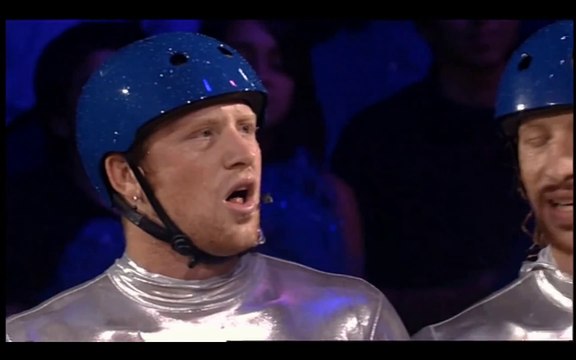 hole in the wall fox handspring hotties vs the flying platt brothers