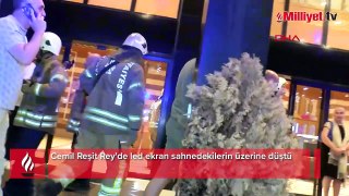 Cemil Reşit Rey'de led ekran sahneye düştü! 6 kişi yaralandı