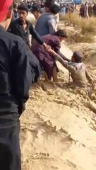 Helpful people of pakistan