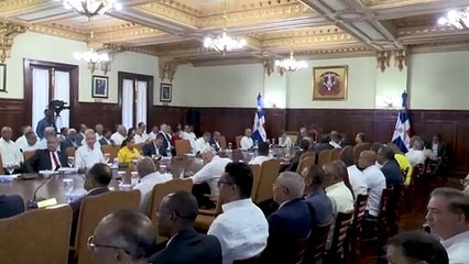 Abinader lidera reunión para abordar reformas y desafíos climáticos